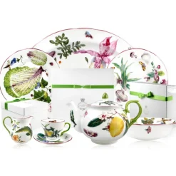 Royal Collection Shop Chelsea Porcelain 4 Cup Teapot* Teapots